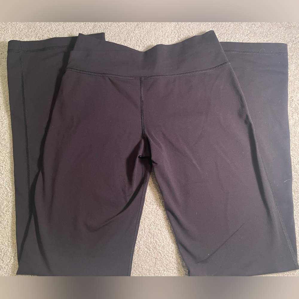 Lululemon crossover flare leggings.